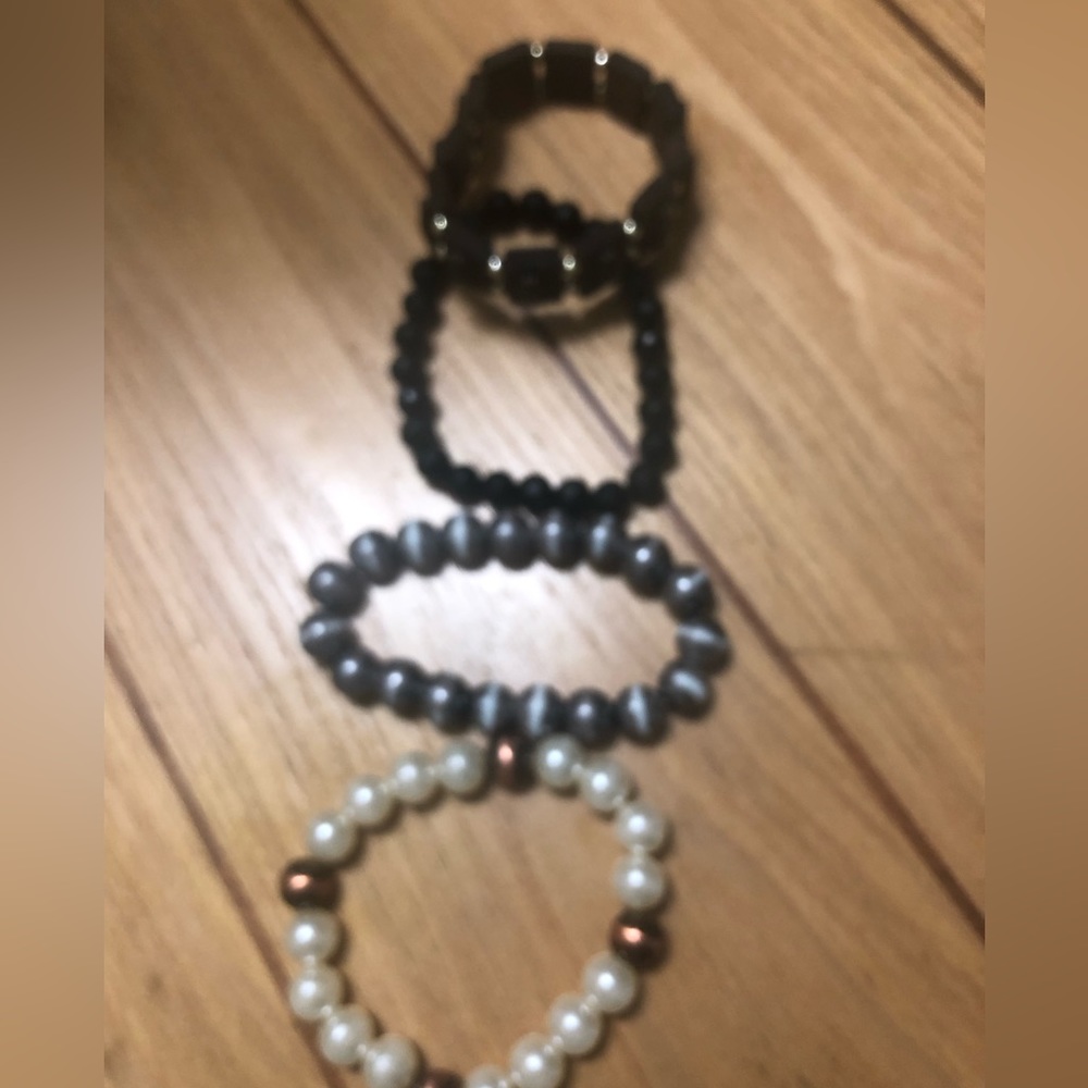 ✨4 Bracelets
